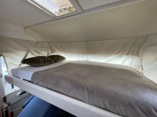 Hymer B544 CAMA ELEVABLE PANEL SOLAR AIRE ACONDICIONADO DE MOTOR CONTROL DE CRUCERO foto: 2