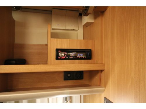 Knaus Sudwind Silver Selection 420 QD Rangierhilfe Thule 6300 Vorzelt Foto: 16