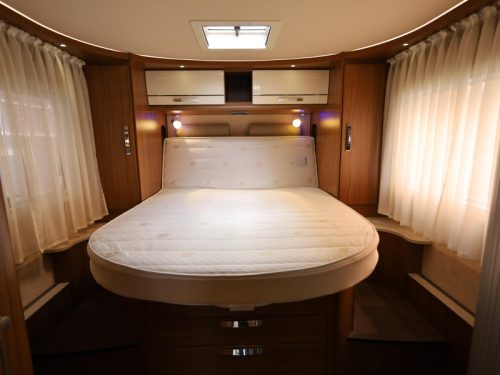 Hymer Starline 690 island bed from 1st owner photo: 10