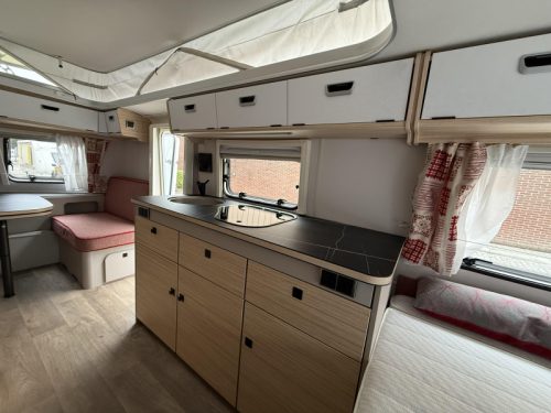 Eriba Touring 630 VOLL MIT OPTIONEN Foto: 8
