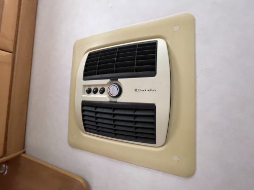 Hymer B544 CAMA ELEVABLE PANEL SOLAR AIRE ACONDICIONADO DE MOTOR CONTROL DE CRUCERO foto: 14
