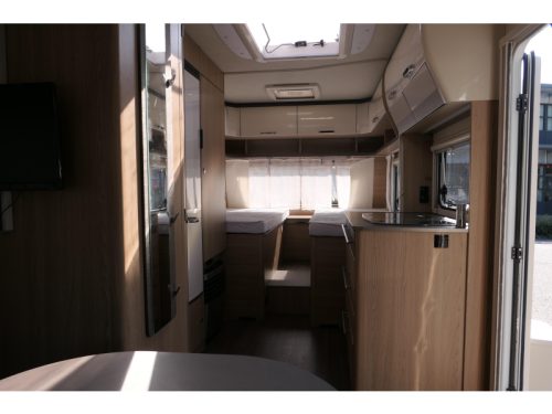 B&uuml;rstner Averso Top 520 TL Spacious 6 berths photo: 14