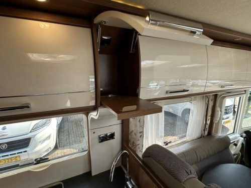 Carthago C-Tourer I 149 NO DROP-DOWN BED LEVEL SYSTEM photo: 10