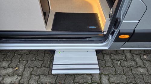 B&uuml;rstner Delfin Limited C 621 (SHOW MODEL) photo: 6