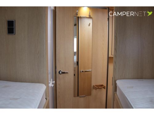 Hymer BMC-T 680 177hp Automatic | Single beds | Drop-down bed | Separate shower | Solar panel | Veloslide | Bearlock | SLC Chassis | Awning photo: 22