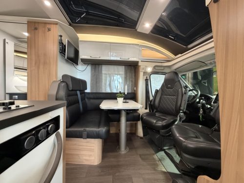 Adria Coral 600 SL Nivelliersystem / Maxxfan Foto: 10