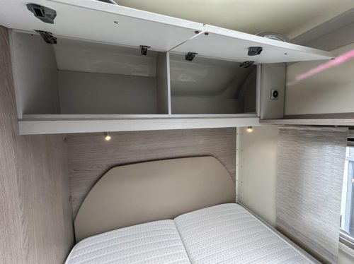 B&uuml;rstner Nexxo Van T 569 photo: 22