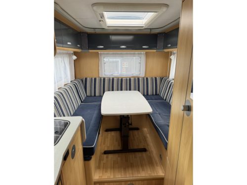 Dethleffs Globebus 3 T Ger&auml;umige Rundsitzgruppe Foto: 15