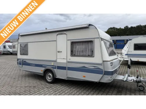 Fendt Saphir 470 TF French bed dinette toilet