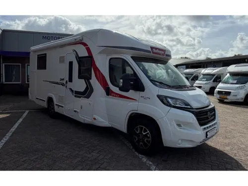 Challenger Special Edition 398 XLB Queens bed Hubbett Foto: 0
