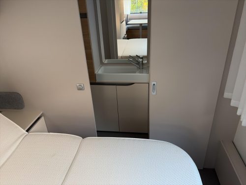 Adria Adora 613 UL Mover/Airco/Floor heating photo: 5