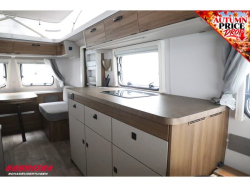 Eriba Touring 630 Legend Hefdak Luifel Dwarsbed Comfort Design Vloerverwarming foto: 13