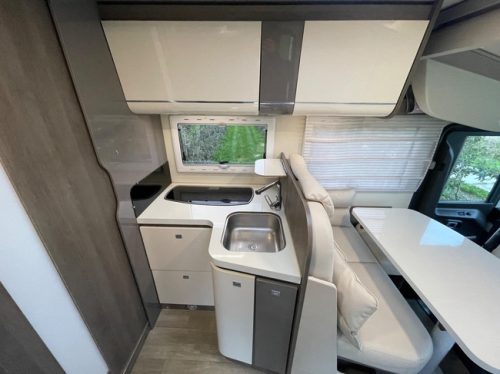 Mobilvetta K-SILVER I-59 Euro 6 Queensbed + Pop-top roof, Air conditioning, TV, Bike rack photo: 20