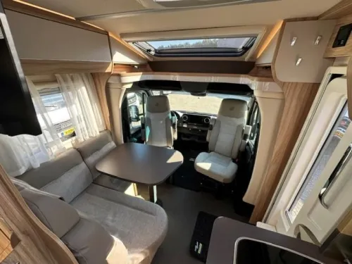 Hymer ML-T 580 -SEPARATE BEDS - AUTOMATIC photo: 10