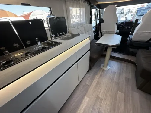 Benimar Amphitryon A998 Fiat 140PK Dachklimaanlage TV Foto: 13