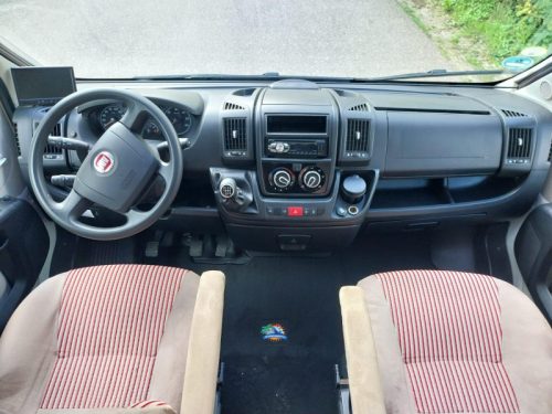 Adria Matrix M 670 SC 5 seatbelts, solar and TV photo: 17