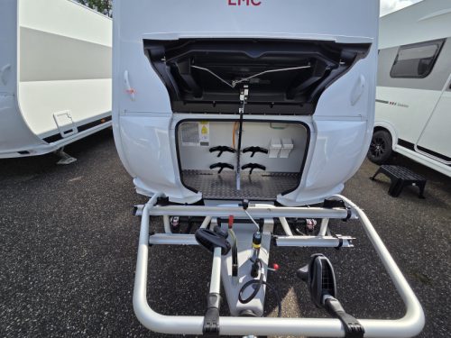 LMC Style Special 490 K - cama alta - mover foto: 7