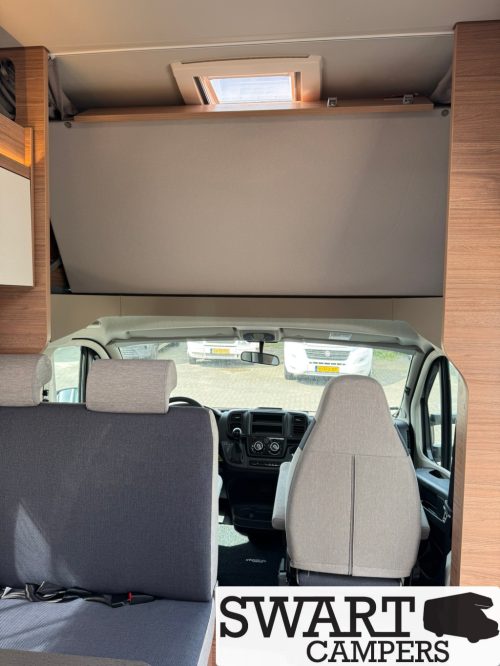 Weinsberg CaraHome 600 DKG, Automatic 6 berths Overcab  photo: 16