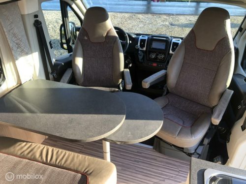 Carthago Malibu 640 Charming GT-Sky-View 160-PK Euro6 Camper Van with Single Beds Top-Condition! photo: 1