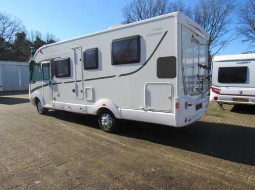 Itineo MB700 Fiat A-class French bed and Pop-top roof year of manufacture2016 photo: 22