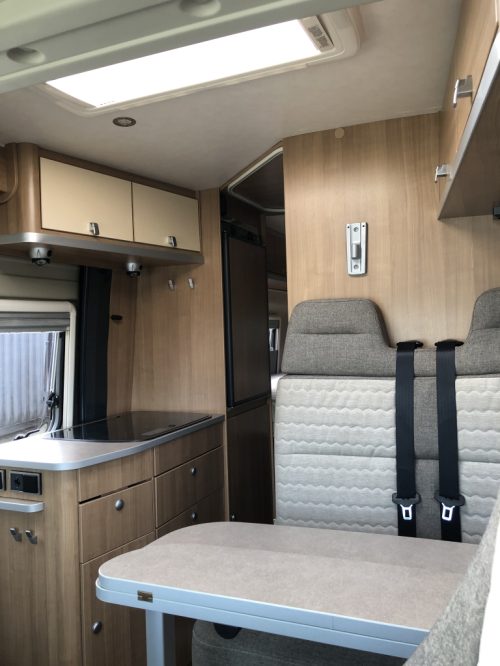 Hymer Yellowstone 649 SINGLE BEDS photo: 37