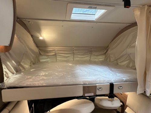 Laika Ecovip H 4109 DS Face 2 Face, Drop-down bed photo: 19