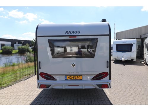 Knaus Sudwind 60 Years 450 FU Awning/ Campovolo Gas photo: 4
