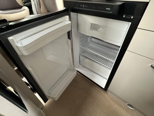 B&uuml;rstner Nexxo Van T 620 G CAMAS INDIVIDUALES + COMPACTO foto: 11