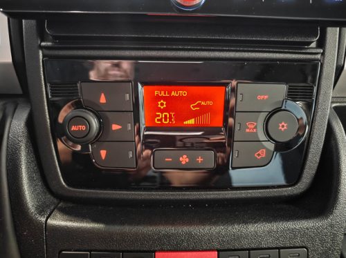Crosscamp Full 640 140PK Kastenwagen Unlimited Edition Foto: 17