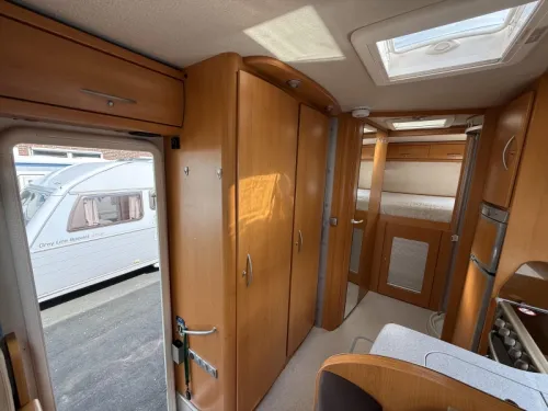 Frankia Luxury Class 840 GD Hubdach Festbett (TOPZUSTAND) Foto: 11