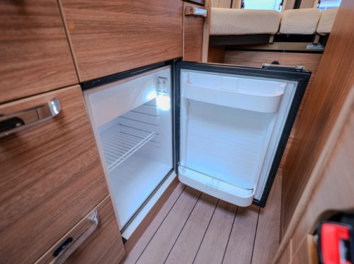 Weinsberg CaraBus 600 ME FIRE AIRCO LENGTE BEDDEN! foto: 17