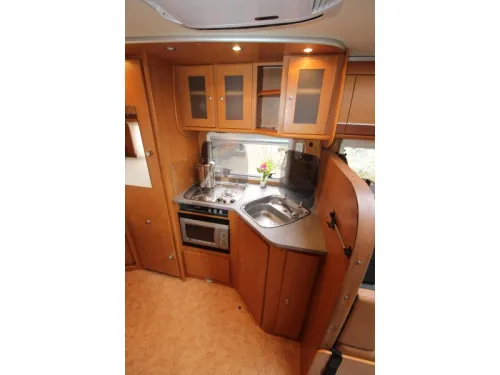 Dethleffs Esprit 6844 RT French bed photo: 8