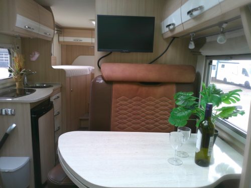 B&uuml;rstner Travel Van 620 Kompaktes Wohnmobil Foto: 9
