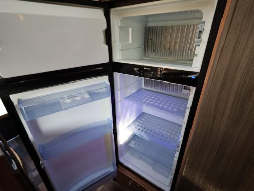 Knaus Sky I 700 LEG Automatic - without drop-down bed photo: 8