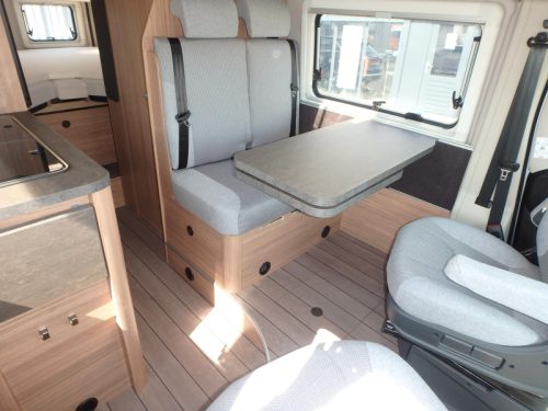 Weinsberg CaraBus 630 ME EDITION FIRE photo: 9