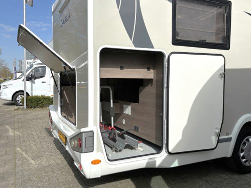 Chausson 768 XLB Titanium AUTOMATIC QUEEN BED + POP-TOP ROOF + F2F photo: 22