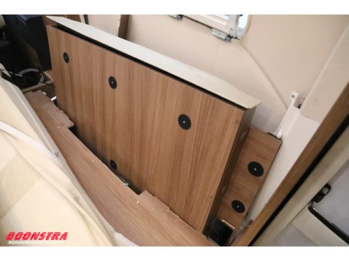 Carthago Chic S-Plus i61 XL LE 3.0 M.Jet Aut. Level Luftfederung Dachklimaanlage Solar TV Garage Navi Klima Kamera Tempomat Foto: 15