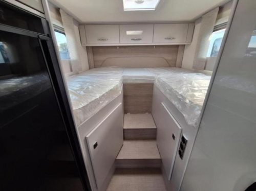 B&uuml;rstner Nexxo Van T 690 G SINGLE BEDS + BEARLOCK photo: 3