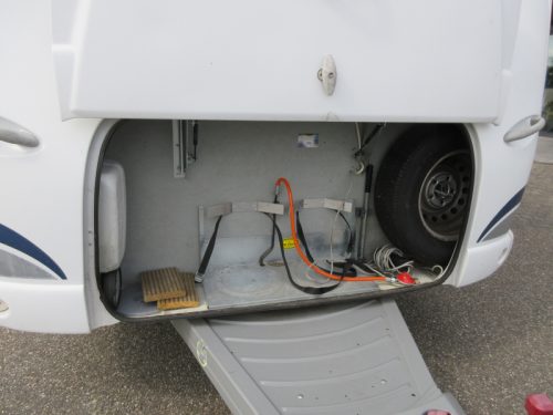 Dethleffs Camper 440 DB QUERBETT UND MOVER Foto: 23