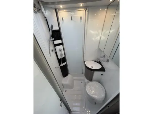 Hobby On Tour Edition 65 GE Thule bicycle lift, 165HP photo: 17