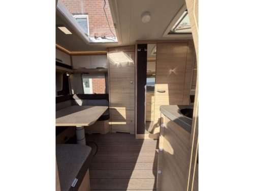 Knaus Sudwind 60 Years 500 EU inkl. Rangierhilfe und Markise Foto: 12