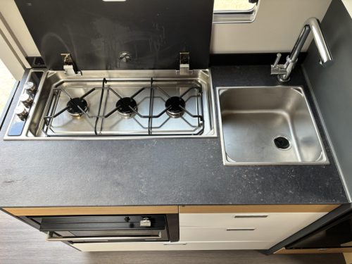 Adria Sonic 600 SL 180PS Automatik Foto: 10