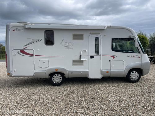 RAPIDO 983M Mercedes 190-PS Automatik Festbett und alle erdenklichen Optionen! Foto: 18