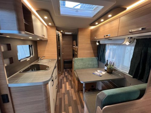 Weinsberg CaraOne 550 QDK Mover, Markise, Vorzelt Foto: 12