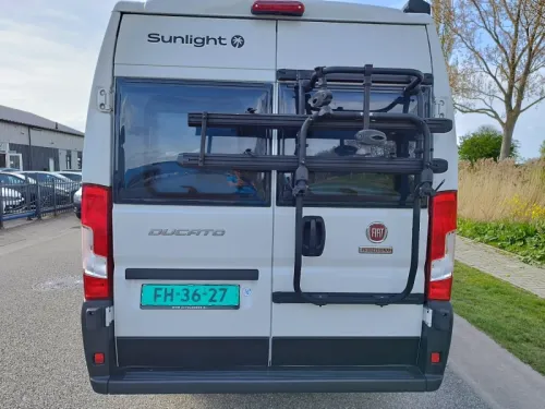Sunlight Cliff 640 ADVENTURE ** LONGITUDINAL BED* photo: 3