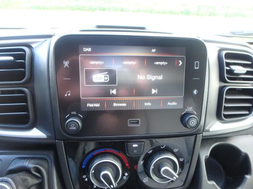 Knaus L!ve Ti Platinum 700 MEG Foto: 24