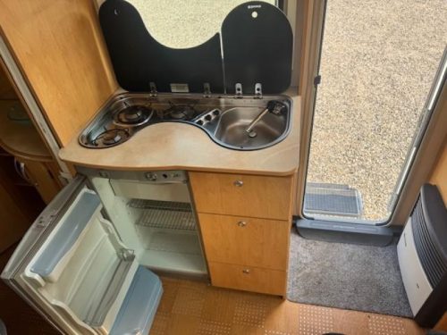 Caravelair Ambiance Style 420 mover awning bike rack photo: 14