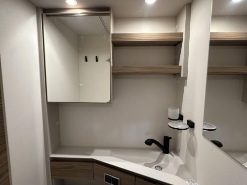 Dethleffs Nomad 460 EL underfloor heating / ATC photo: 15
