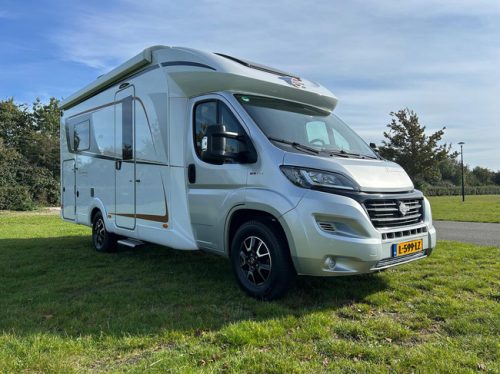 B&uuml;rstner Harmony Line Lyseo BT6441 Automaat Half integraal camper Nieuwstaat! foto: 2