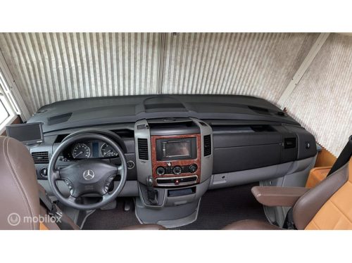 RAPIDO 983M Mercedes 190-PS Automatik Festbett und alle erdenklichen Optionen! Foto: 6